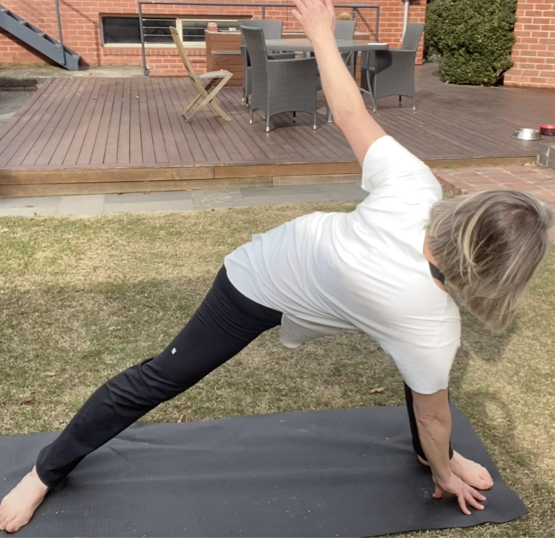 5-hip-stretches-to-help-low-back-pain